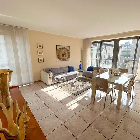 Esclusivo 120 Mq Nel Cuore Di Бергамо