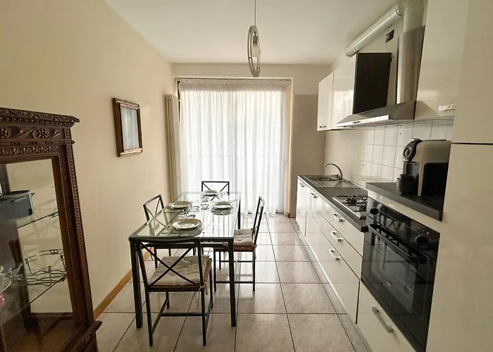 Апартаменти Esclusivo 120 Mq Nel Cuore Di